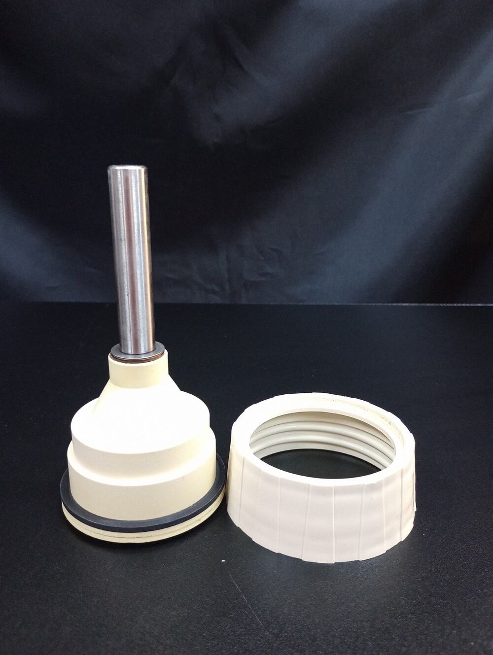 Vintage GE Food Processor D5FP1 Replacement Parts Drive Shaft With Bowl Nut